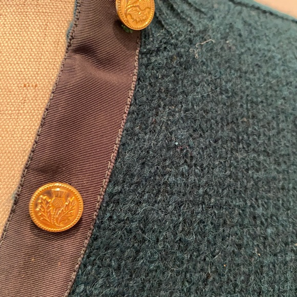 Breamar International Womens Green Cardigan Sweater w Gold Buttons / Size S (38) - Picture 3 of 9